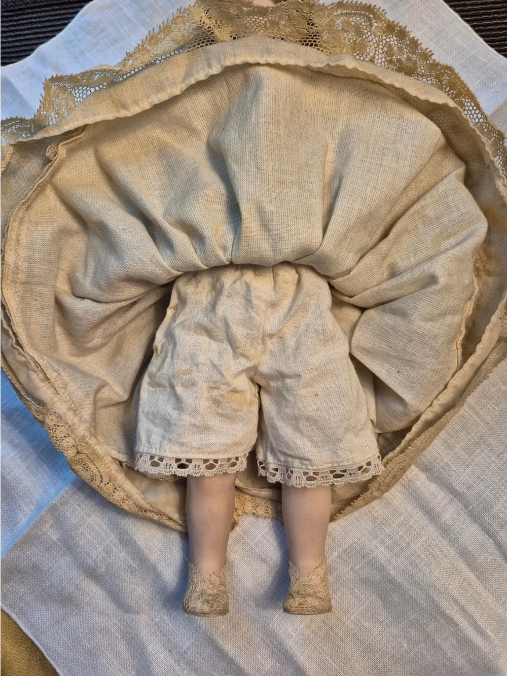Antique Victorian Porcelain Doll In Fine Condition for its age read below